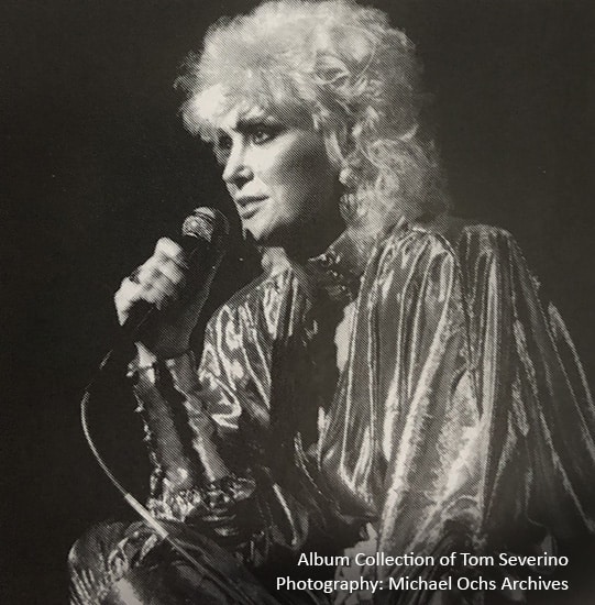 Dusty Springfield on stage